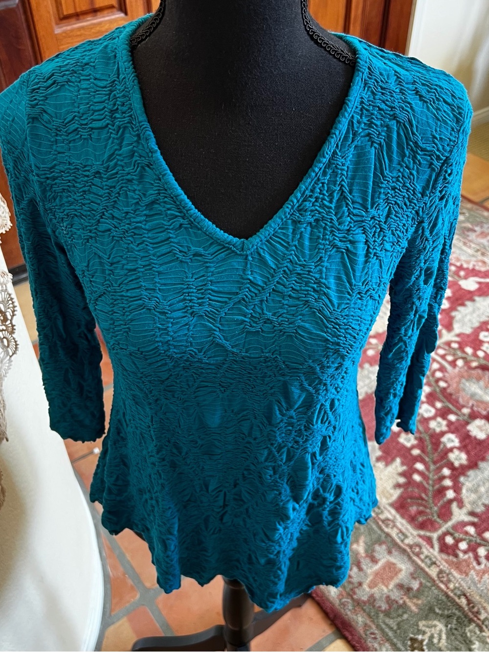 Sno Skins Textured Crinkle Knit Top Turquoise V Neck Asymmetrical Size S - Picture 6 of 7